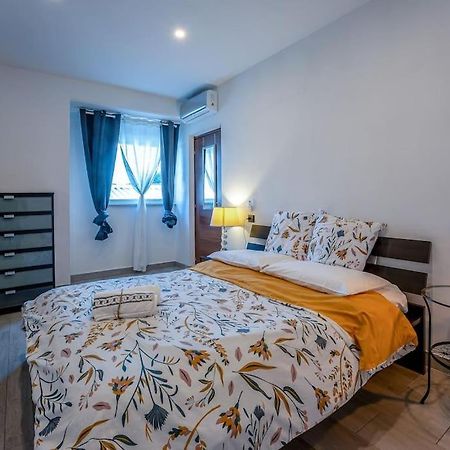 Appartamento Borgo Antico Paruzzaro Exterior photo